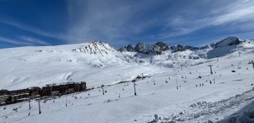 Bel appartement skis aux Pieds